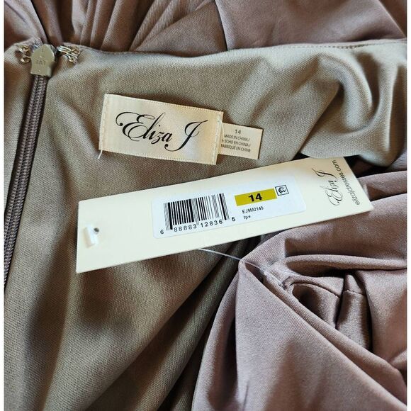 Eliza J Taupe Long Sleeve Ruched Cocktail Dress Size 14 NWT - Picture 6 of 7